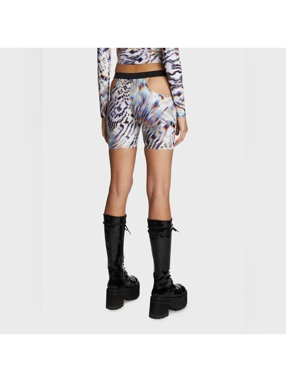 NWT IVY BERLIN Women’s Blake Cut Out Shorts Size Large - SOLD OUT ONLINE - Picture 6 of 12